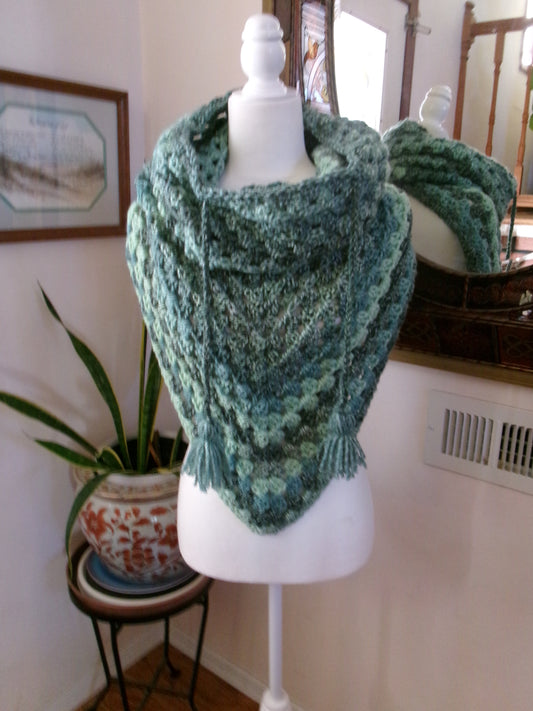Bulky Granny Hooded Cowl
