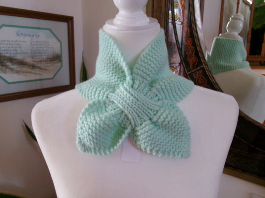 Keyhole Scarf (Dolly Scarf)