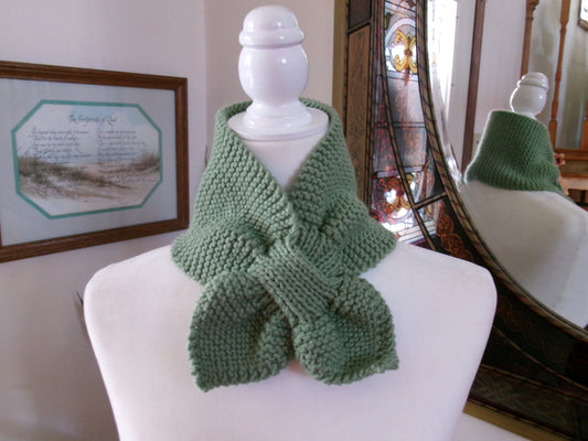 Keyhole Scarf (Dolly Scarf)